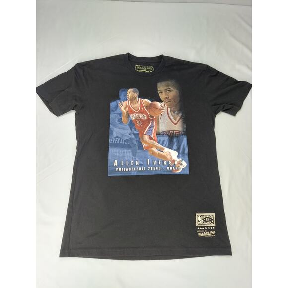 Allen Iverson Mitchell & Ness Philadelphia 76ers Sixers Graphic Tee T Shirt Sz L - Picture 1 of 8